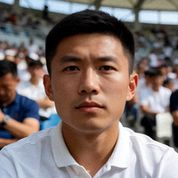 球迷在观赛现场为球队加油的头像照片